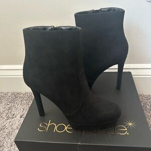 Shoe Dazzle Elegant Black Heeled Boots